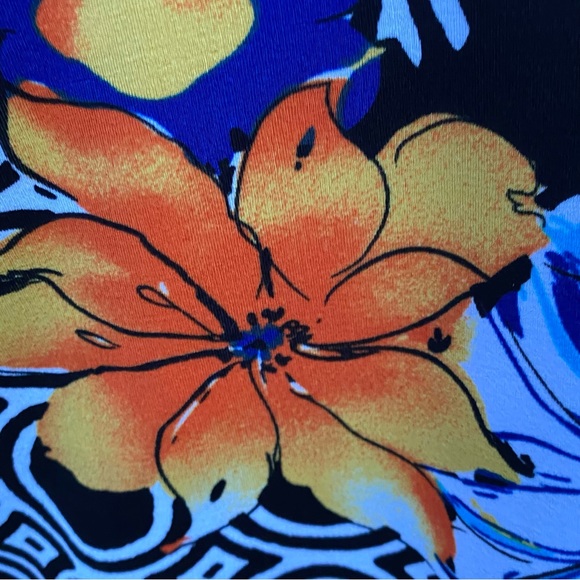 Chico’s 3/4 Sleeve Floral V Neck Top - Picture 13 of 16